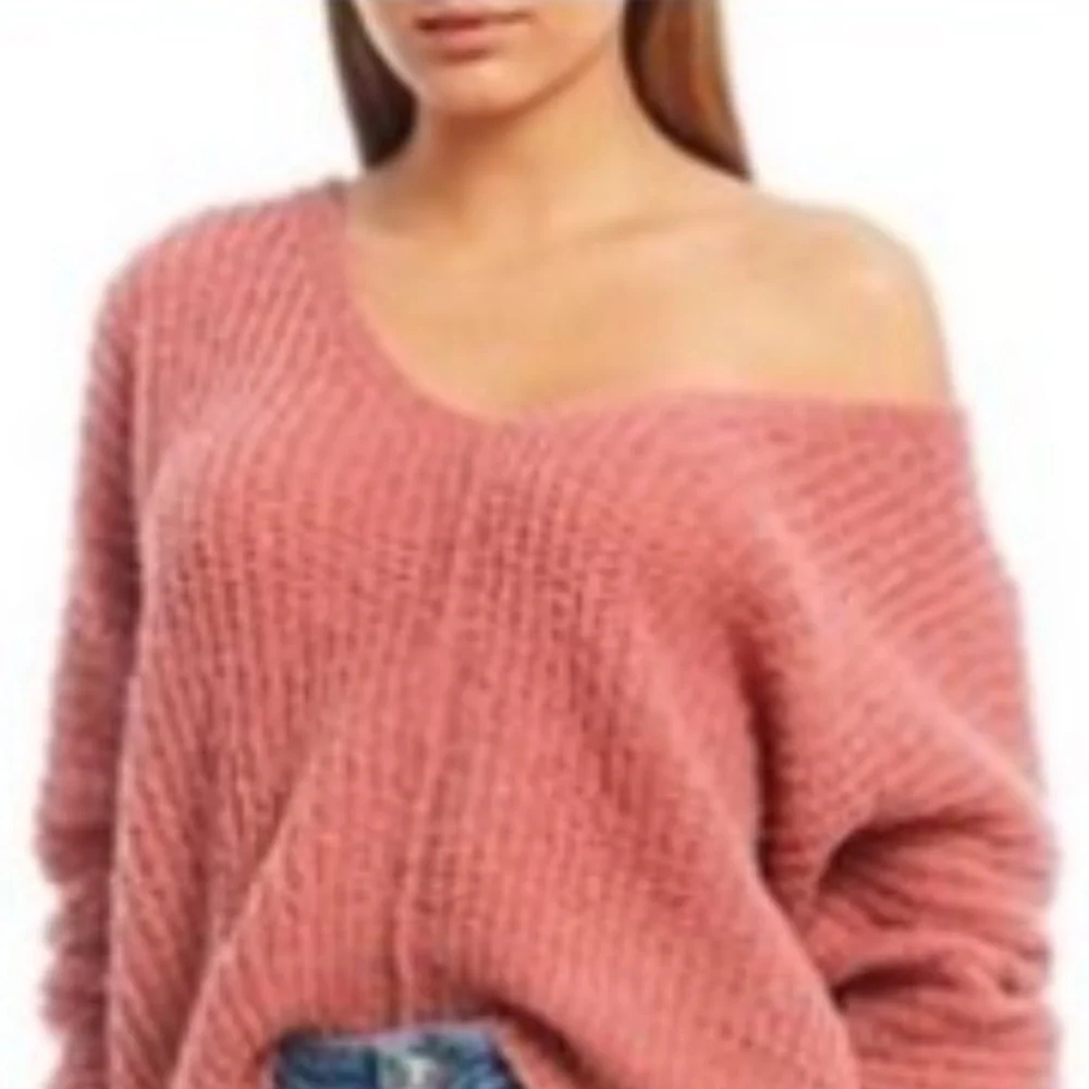 Free People Moonbeam slouchy extra wide Very low V neck alpaca sweater Sz M crop